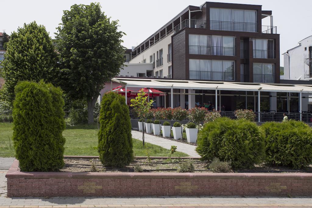 Romantique Dojran Hotel Exterior foto